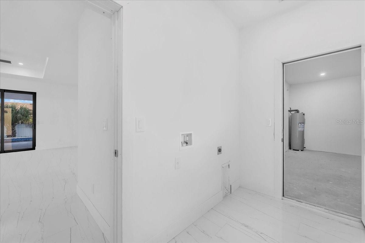 Image 14 of 59 For 2513 9th Avenue