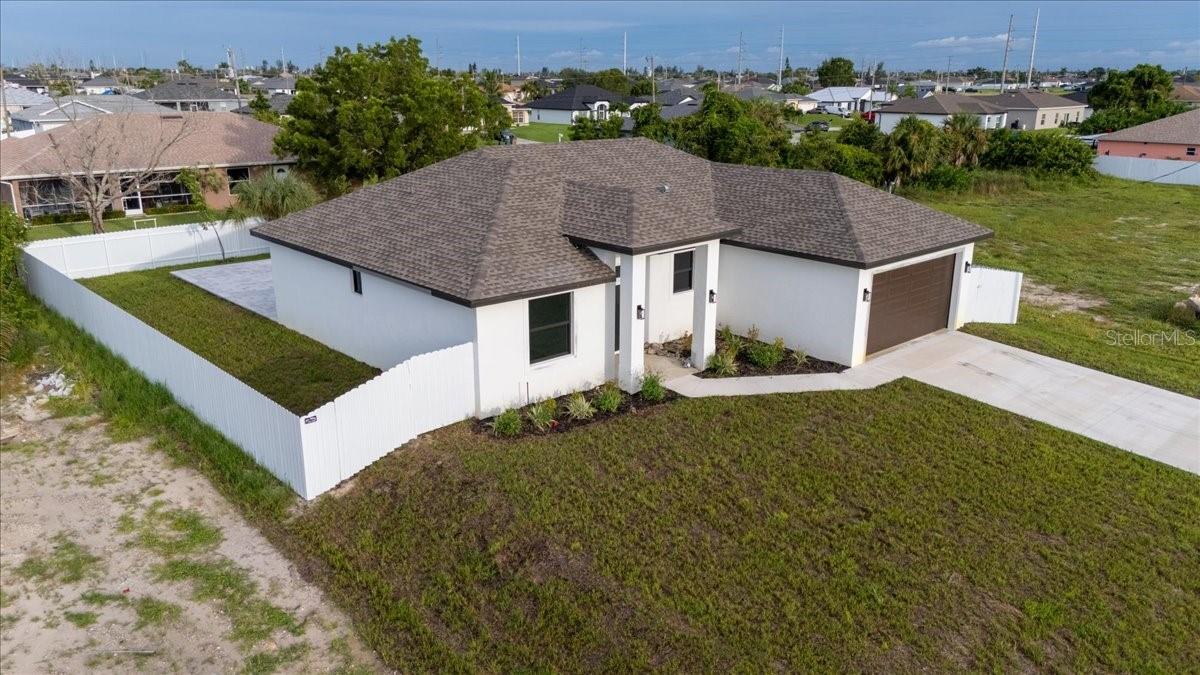 Image 2 of 59 For 2513 9th Avenue