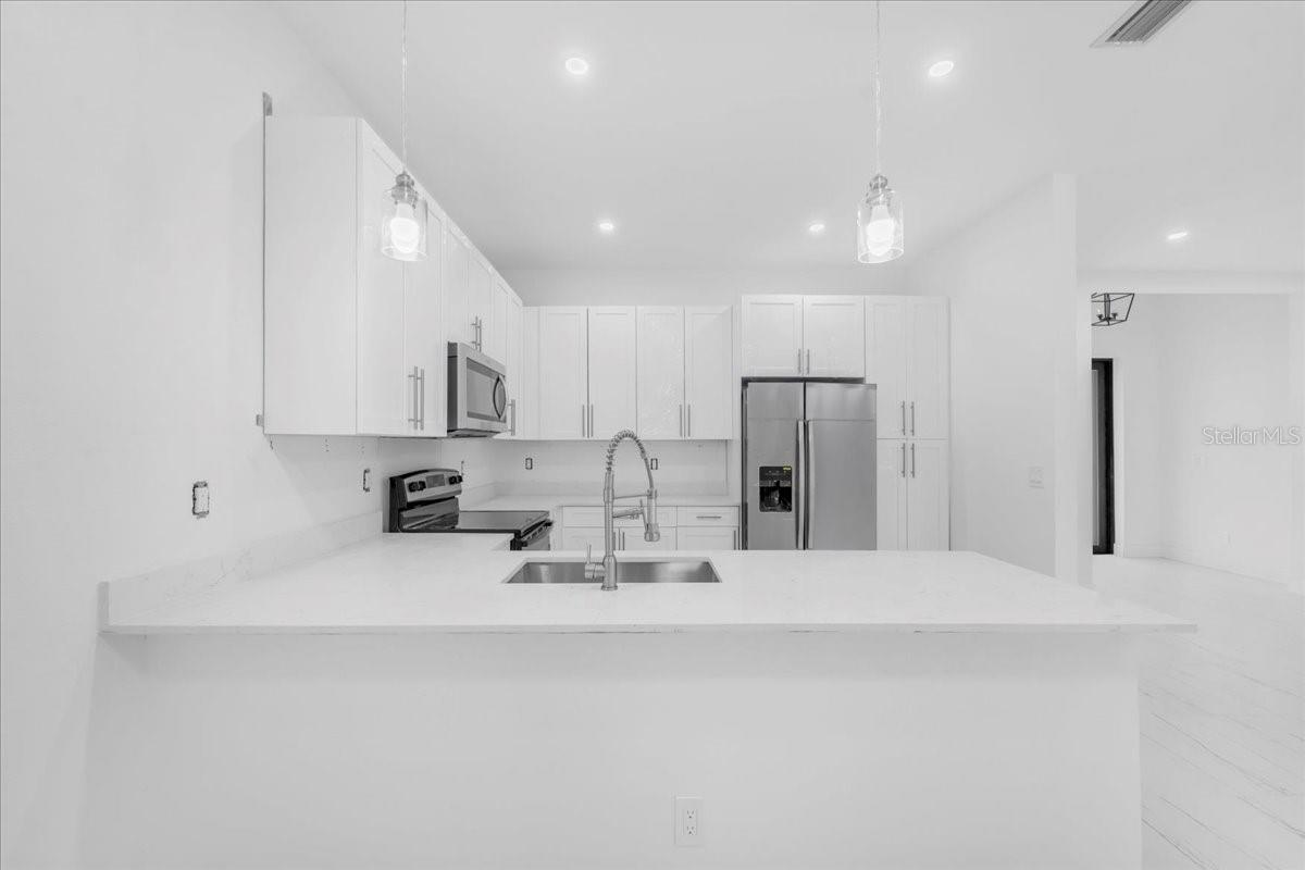 Image 26 of 59 For 2513 9th Avenue