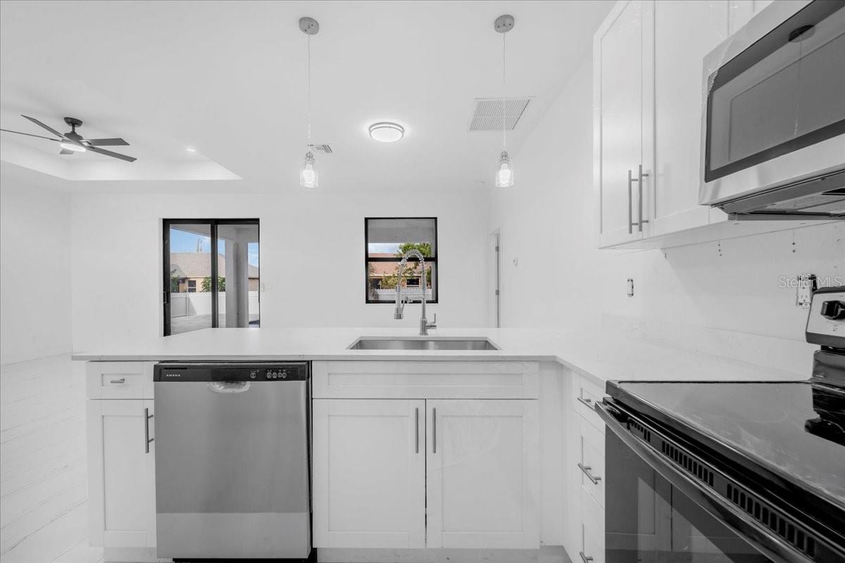 Image 8 of 59 For 2513 9th Avenue