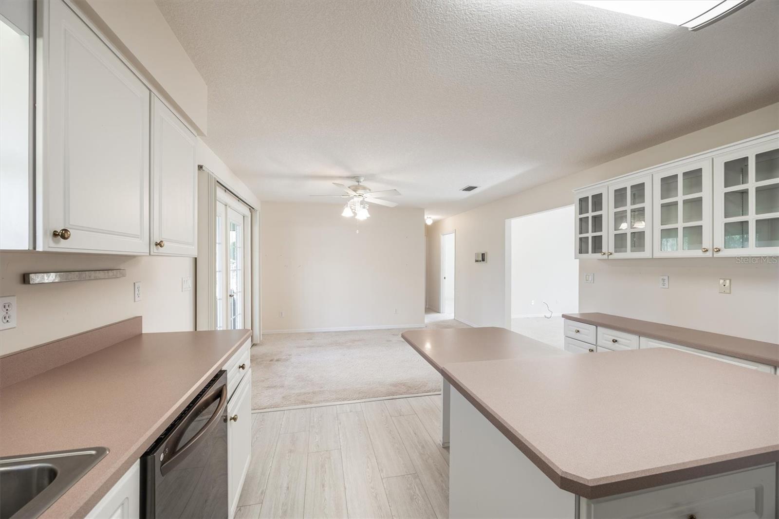 Image 33 of 51 For 4479 2nd Avenue