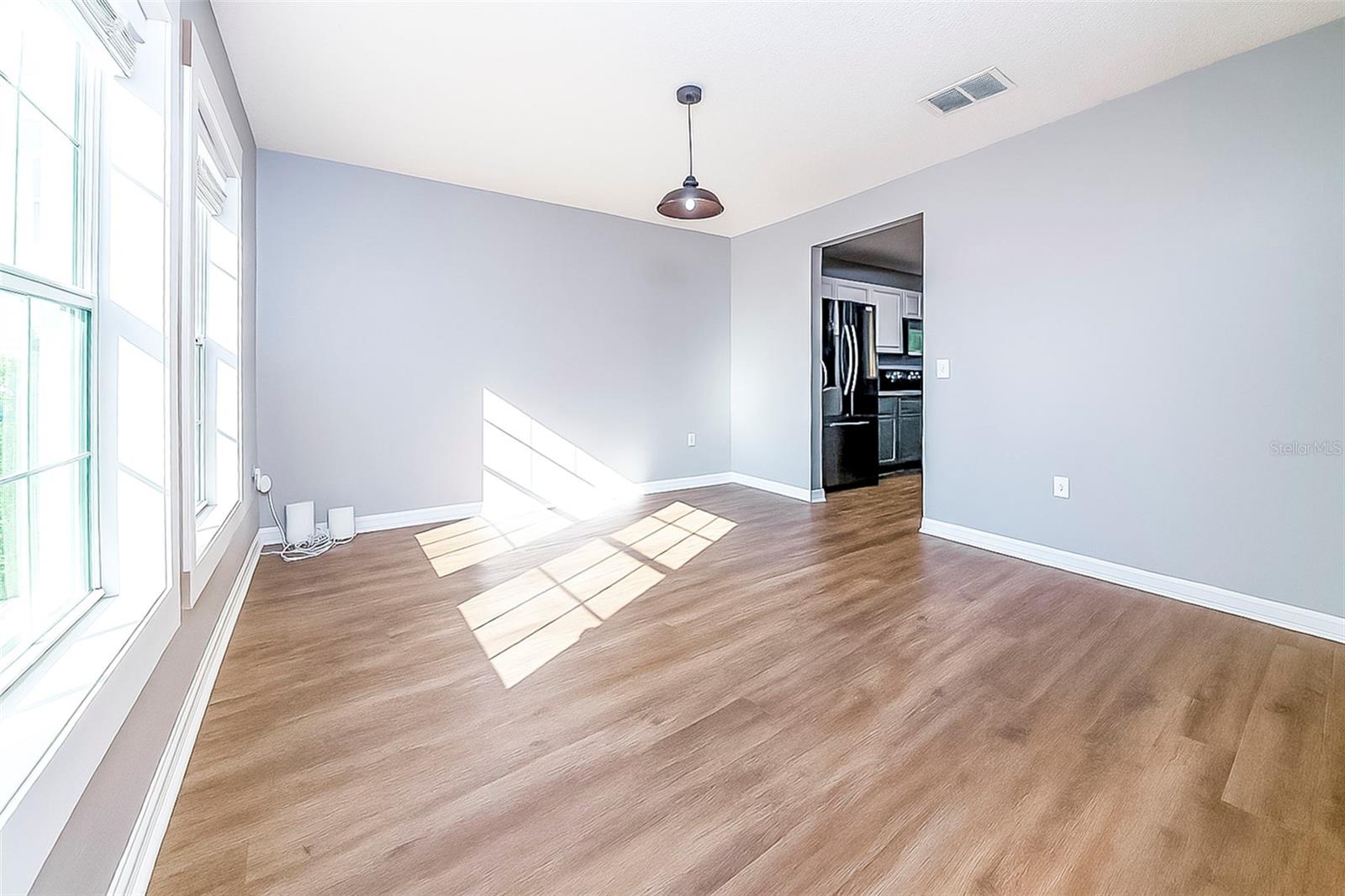 Image 10 of 72 For 713 242nd Terrace