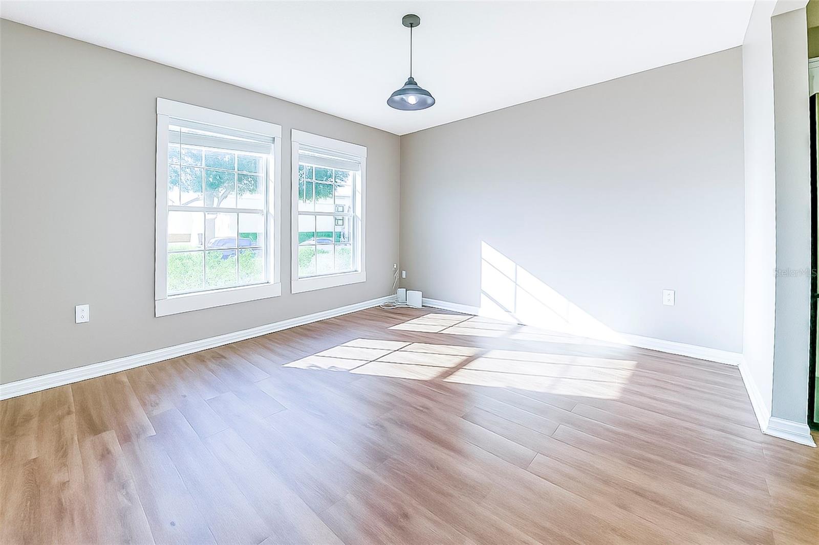 Image 13 of 72 For 713 242nd Terrace