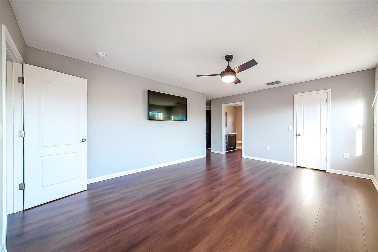 Image 37 of 72 For 713 242nd Terrace