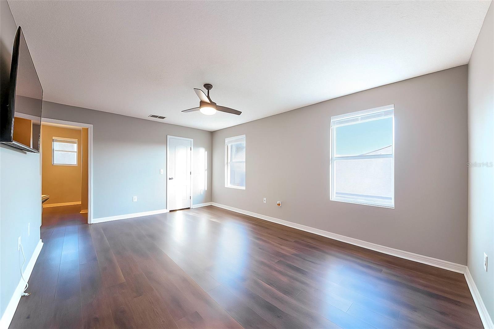 Image 38 of 72 For 713 242nd Terrace