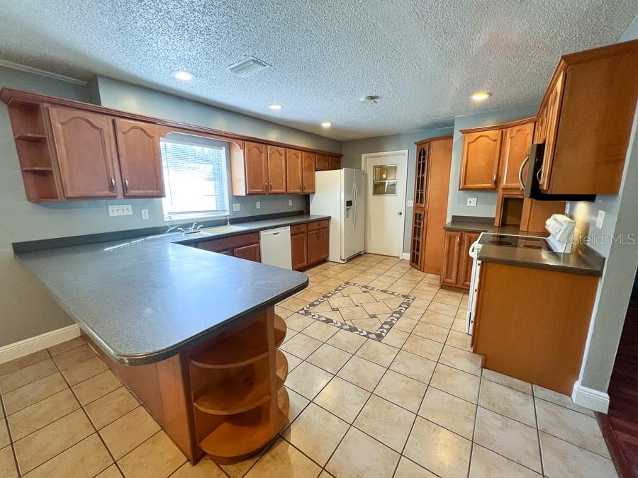 Image 16 of 36 For 4607 40th Street