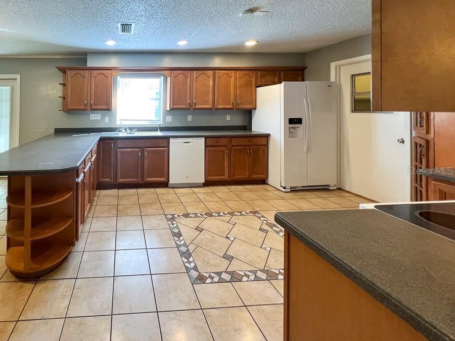 Image 17 of 36 For 4607 40th Street