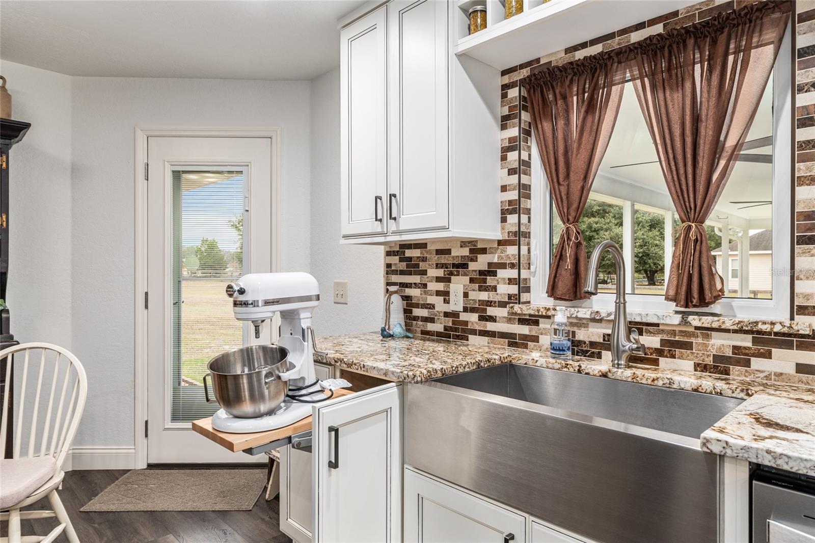 Image 30 of 84 For 25442 173rd Avenue