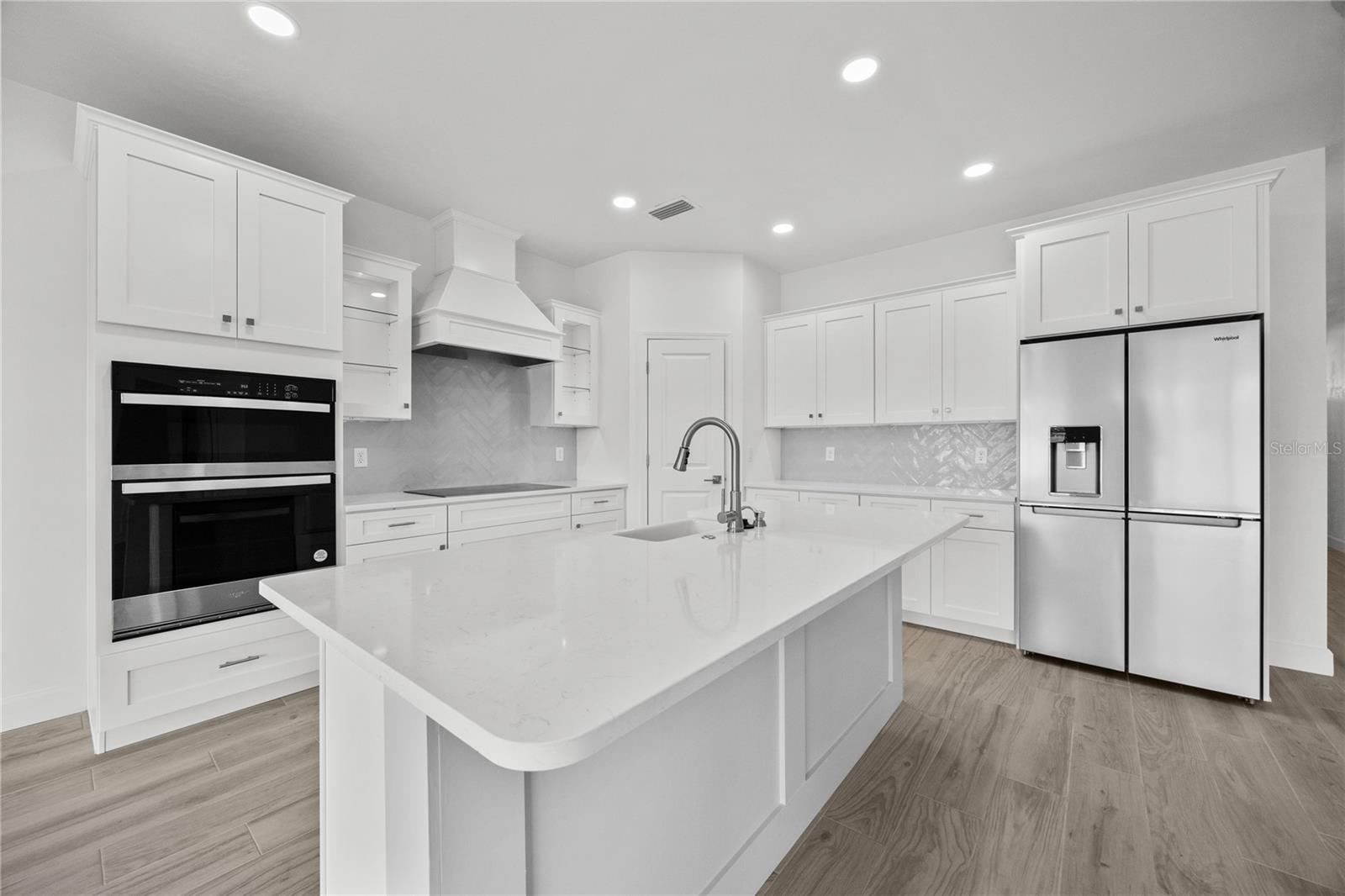 Image 11 of 28 For 6702 10th Lane