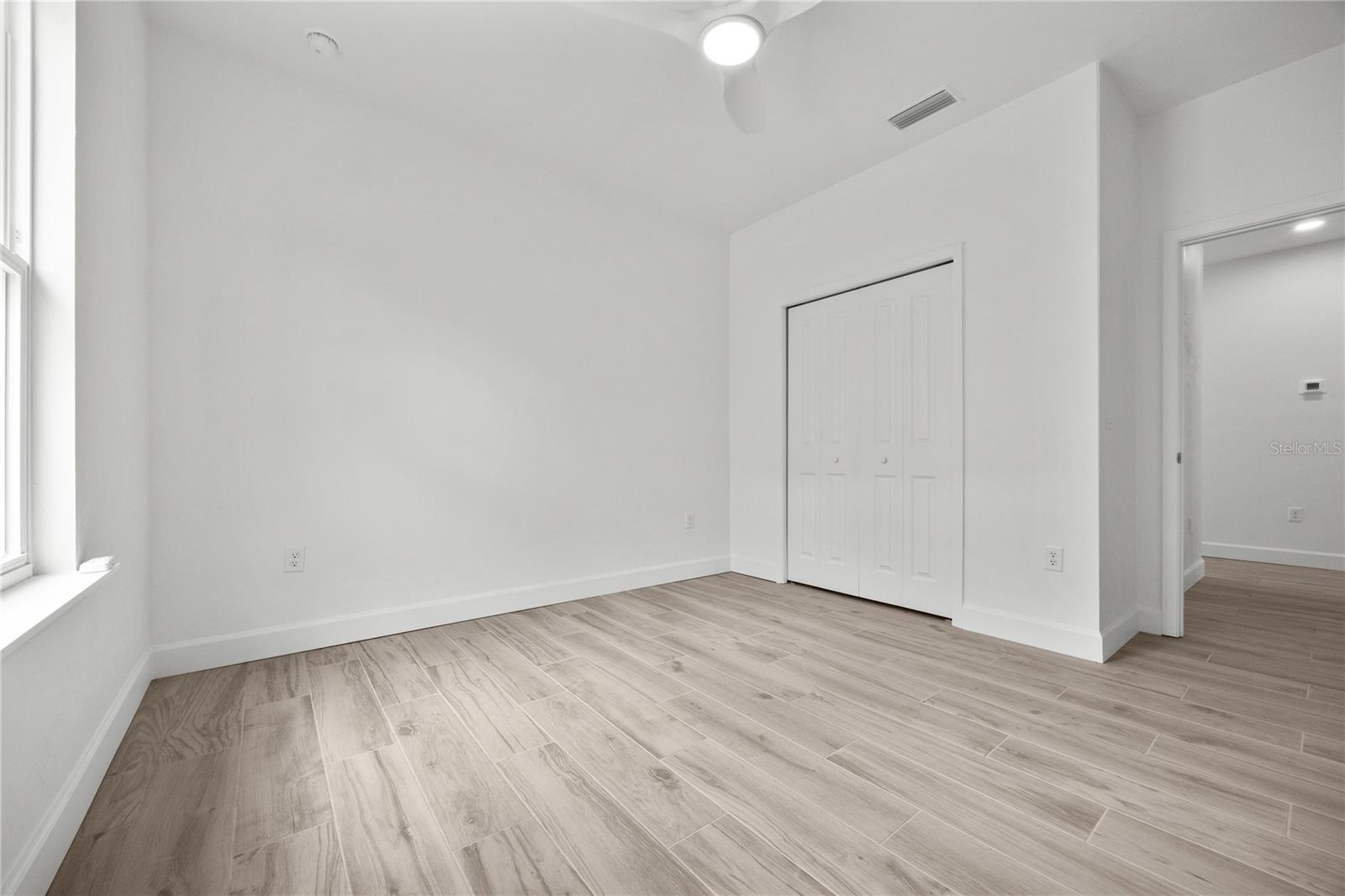 Image 20 of 28 For 6702 10th Lane