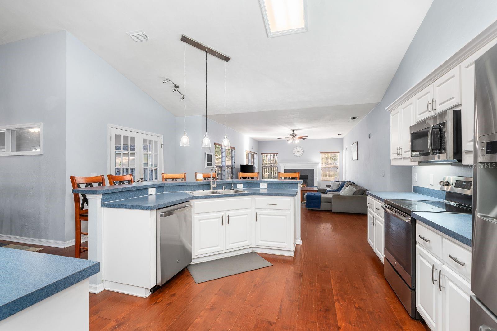 Image 10 of 42 For 2587 94th Drive