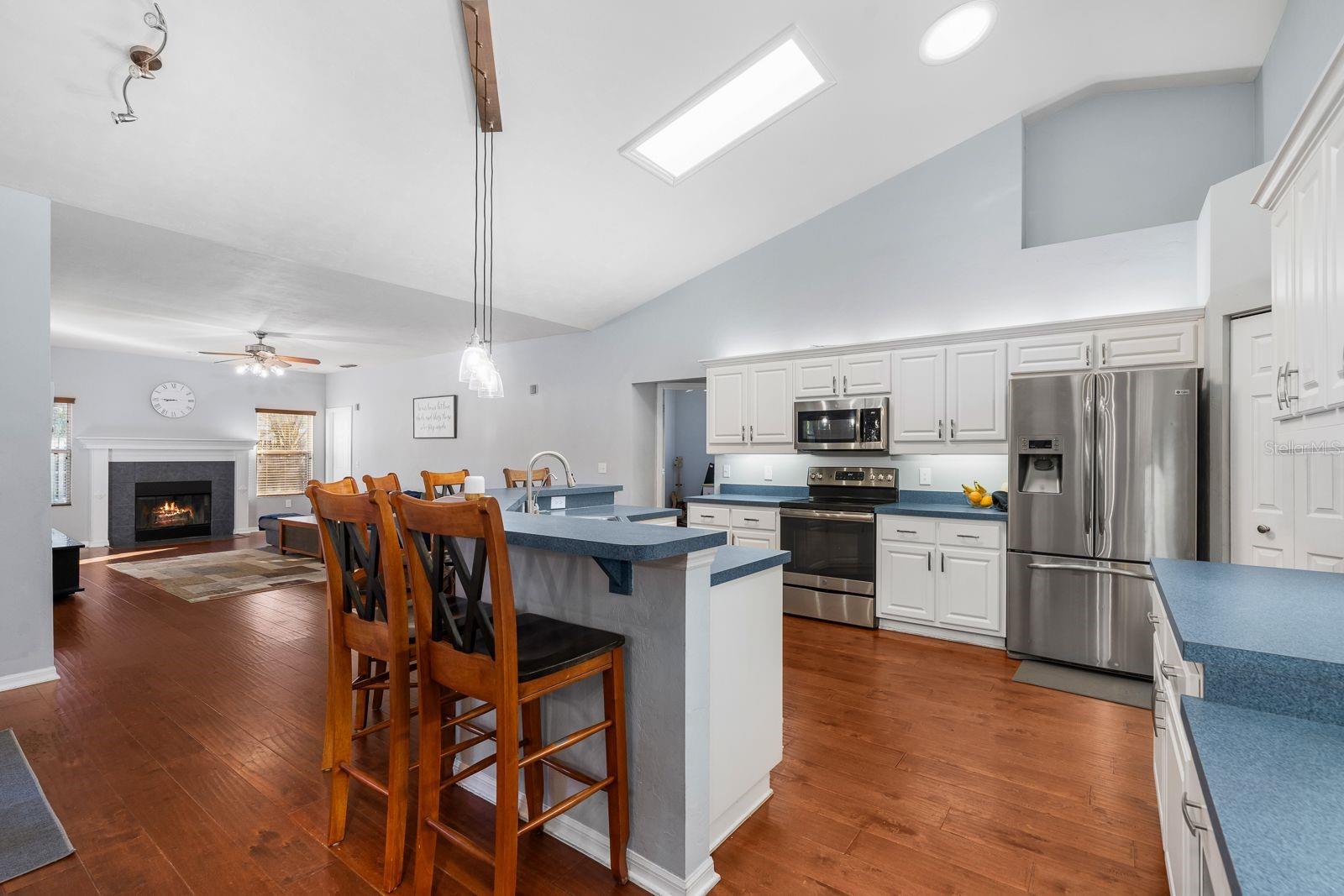 Image 7 of 42 For 2587 94th Drive