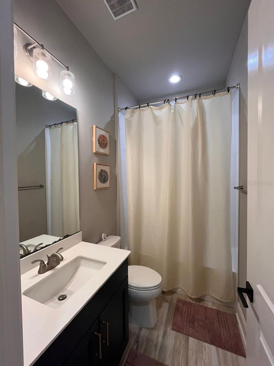 Image 25 of 35 For 12149 33rd Place