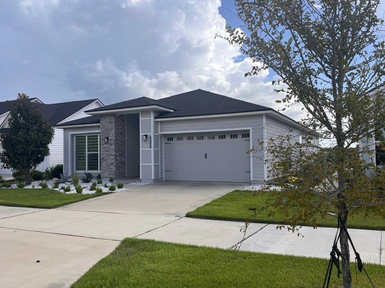 Image 33 of 35 For 12149 33rd Place