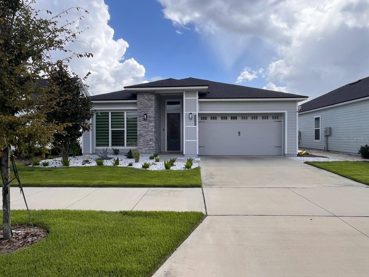 Image 35 of 35 For 12149 33rd Place