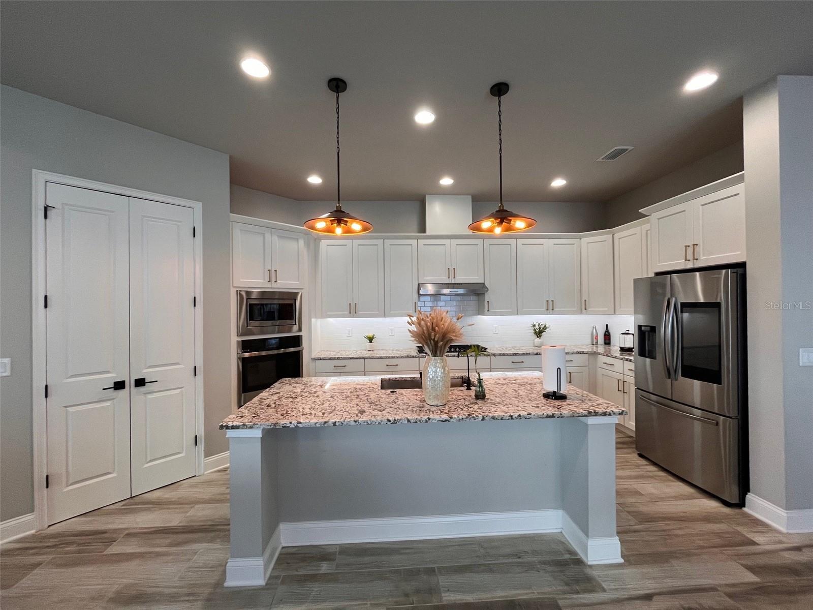 Image 4 of 35 For 12149 33rd Place