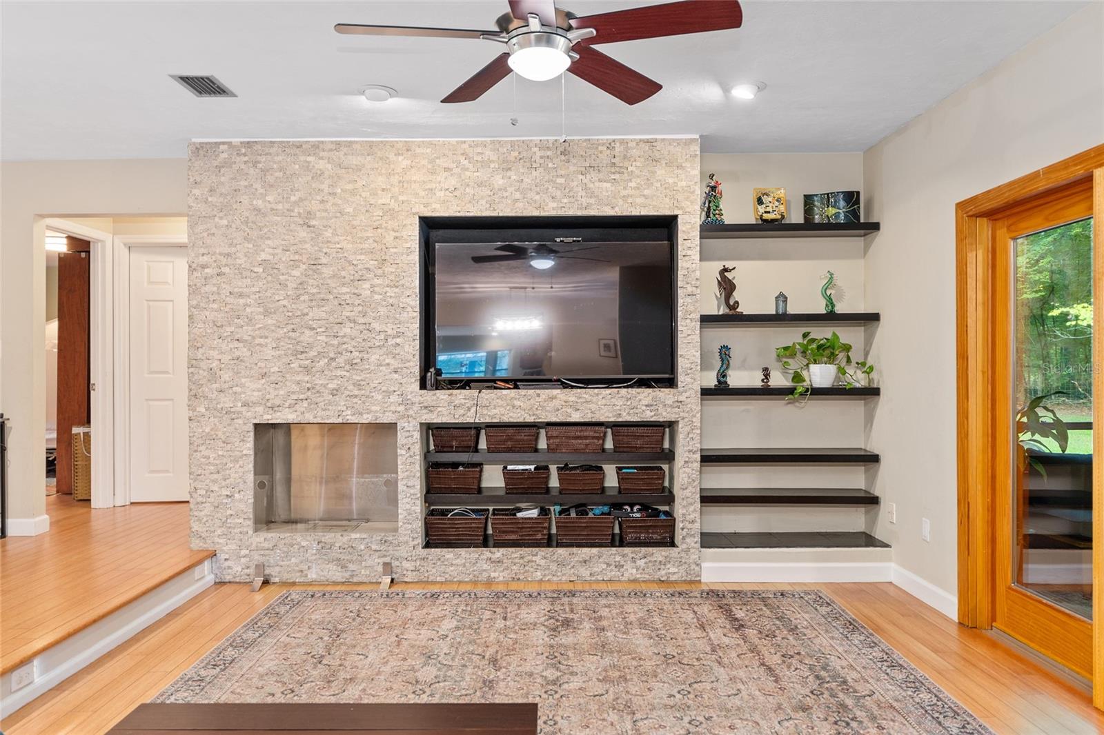 Image 16 of 63 For 6809 90th Street