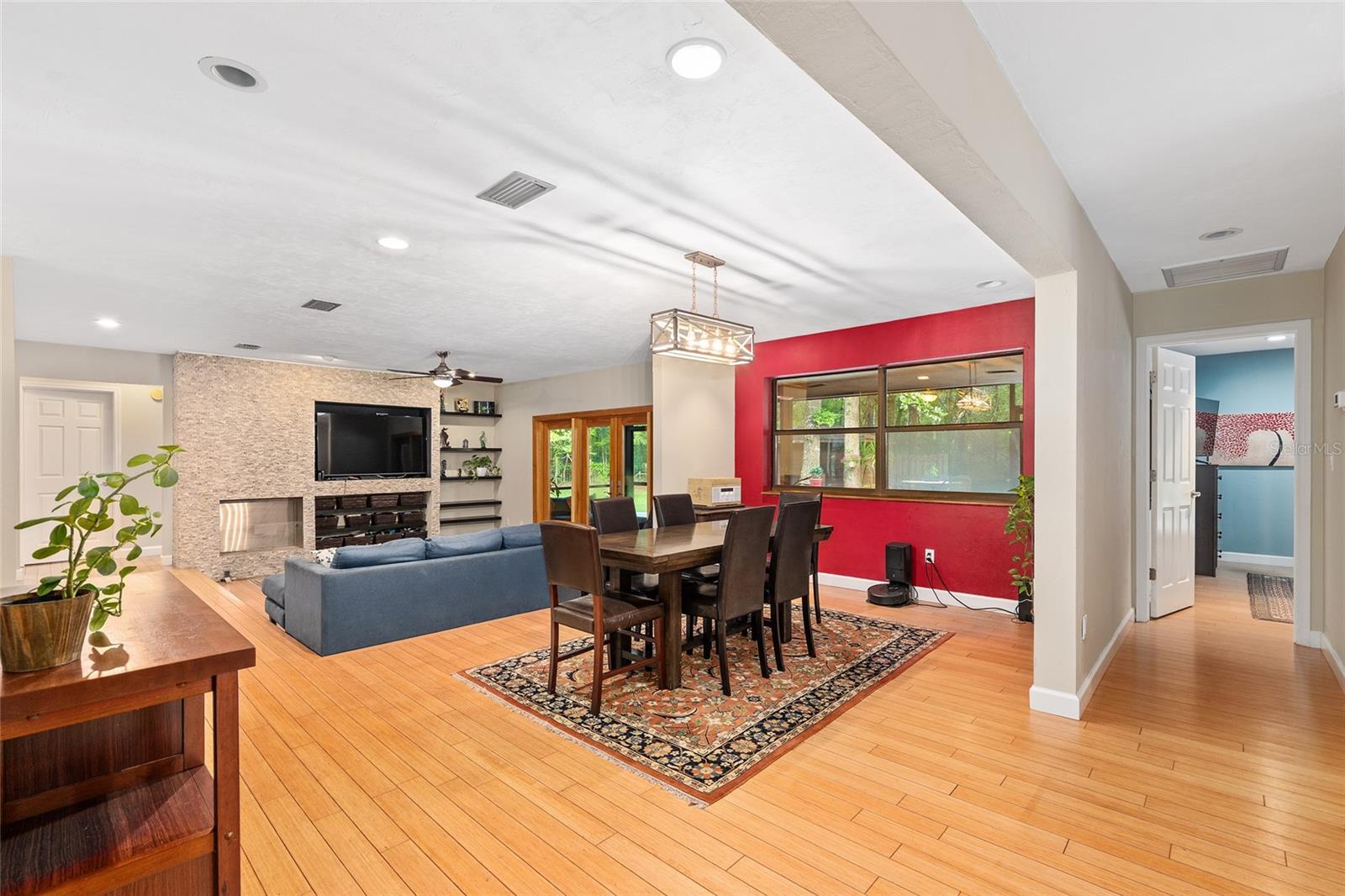 Image 22 of 63 For 6809 90th Street