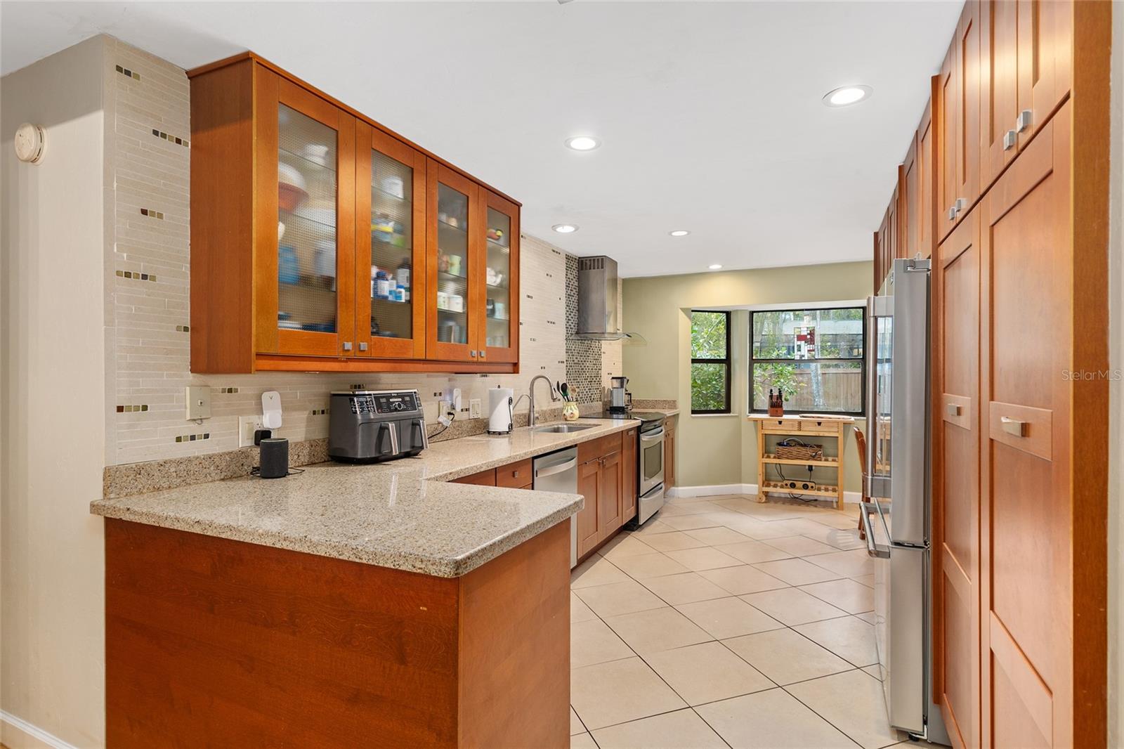 Image 23 of 63 For 6809 90th Street