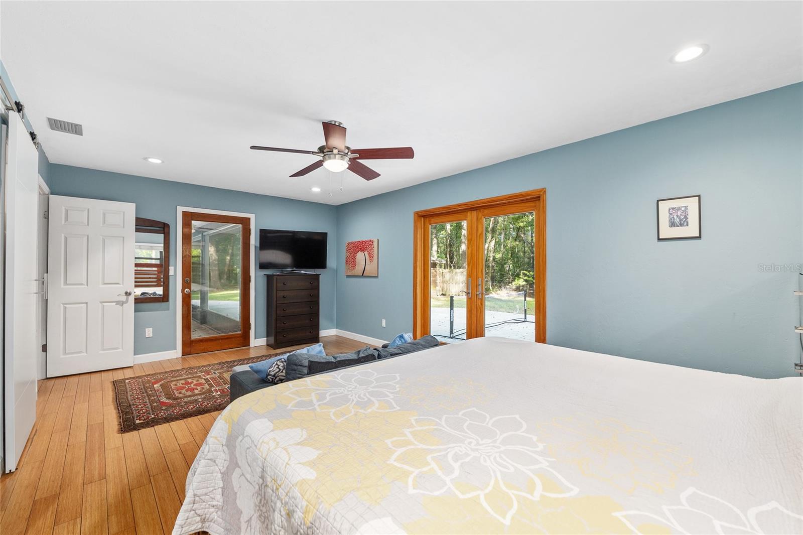 Image 32 of 63 For 6809 90th Street