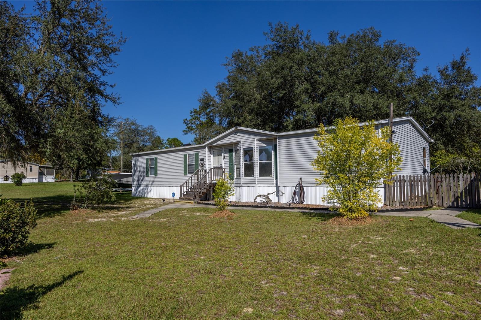 Image 13 of 55 For 11071 78th Terrace