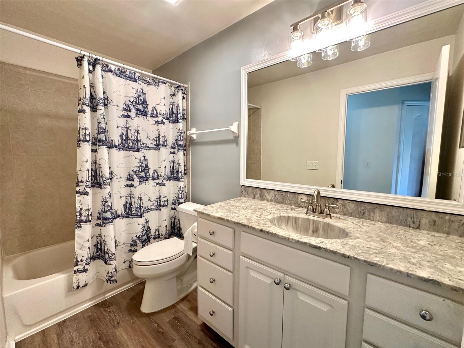 Image 21 of 31 For 17598 181st Street