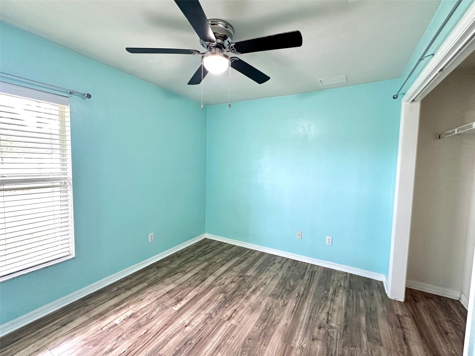 Image 23 of 31 For 17598 181st Street