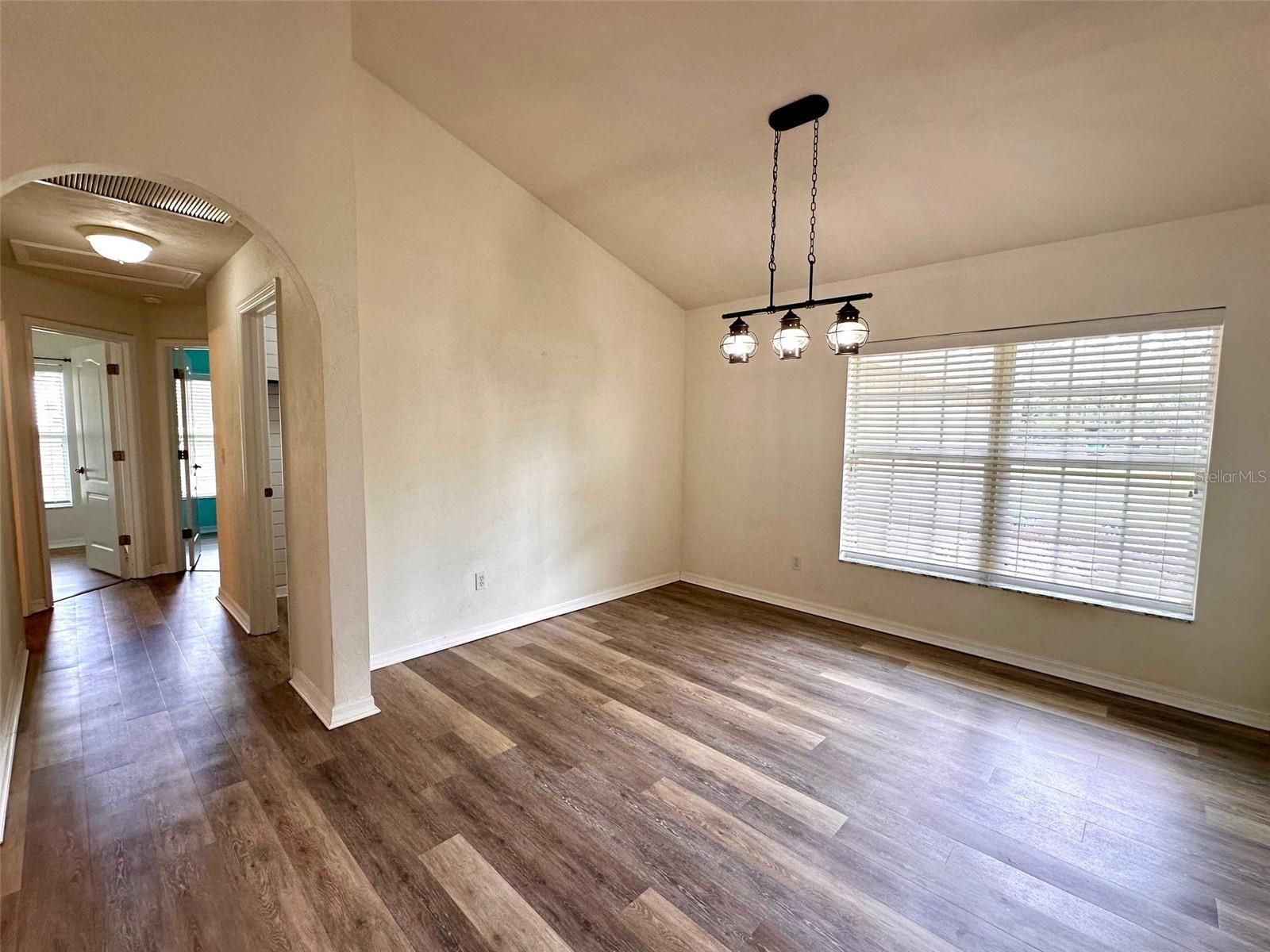 Image 9 of 31 For 17598 181st Street