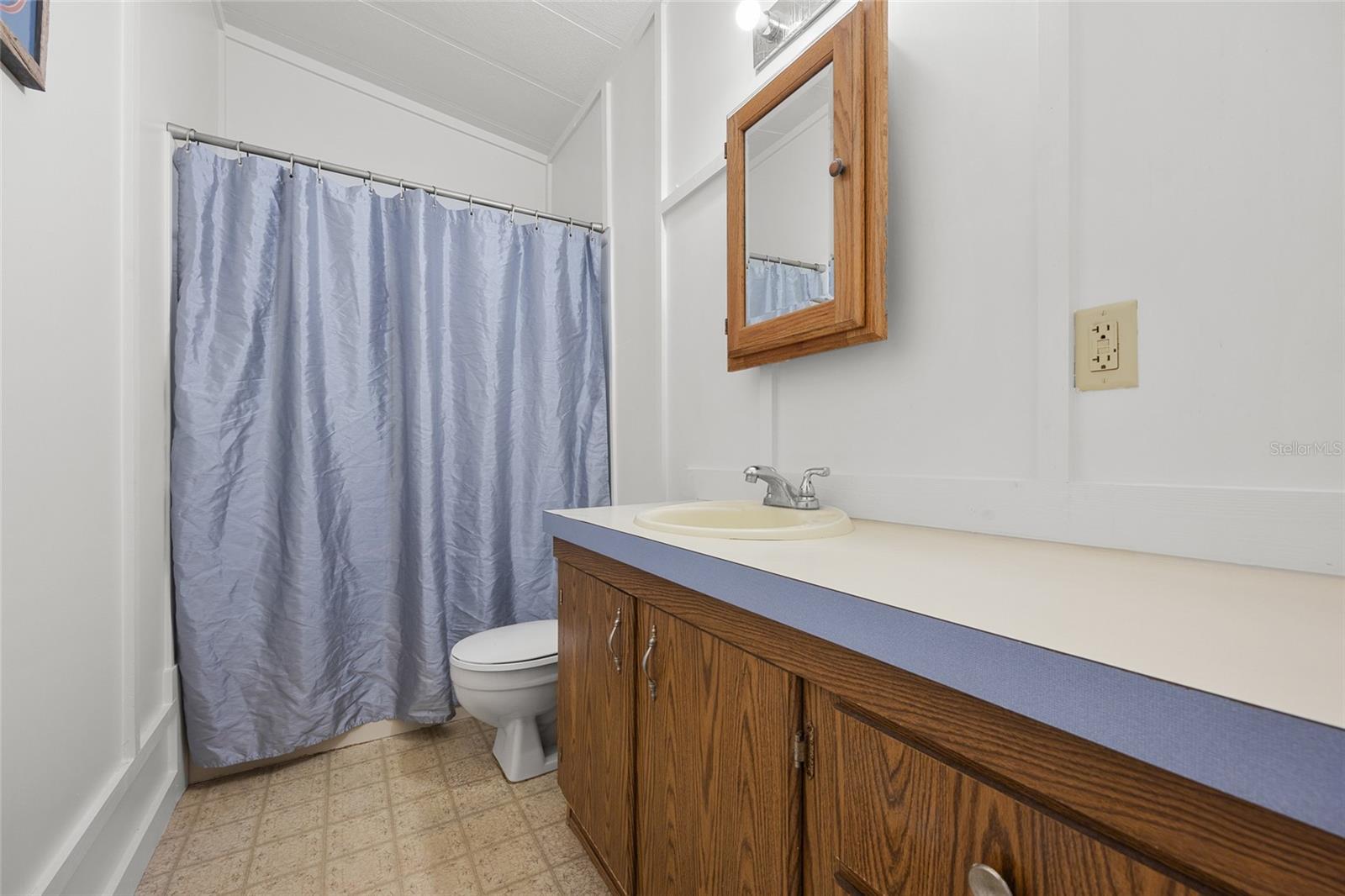 Image 15 of 45 For 5016 170th Street