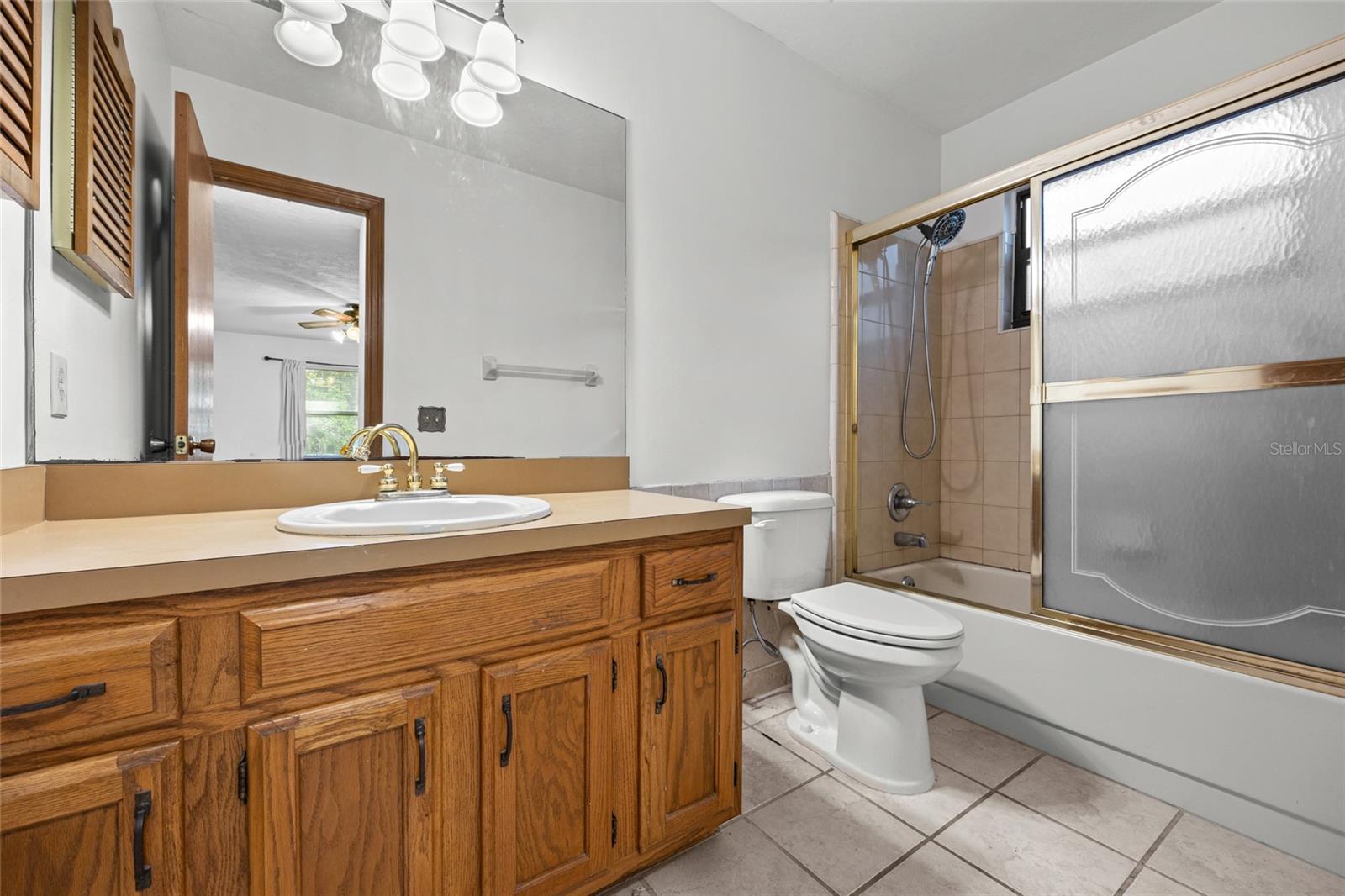 Image 17 of 29 For 1637 42nd Place