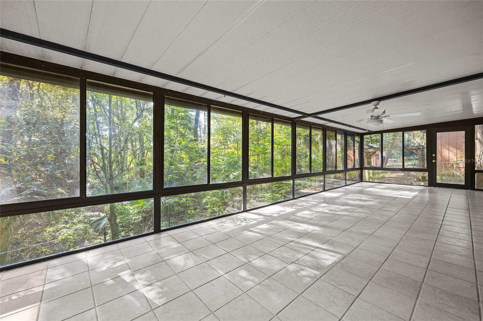 Image 24 of 29 For 1637 42nd Place