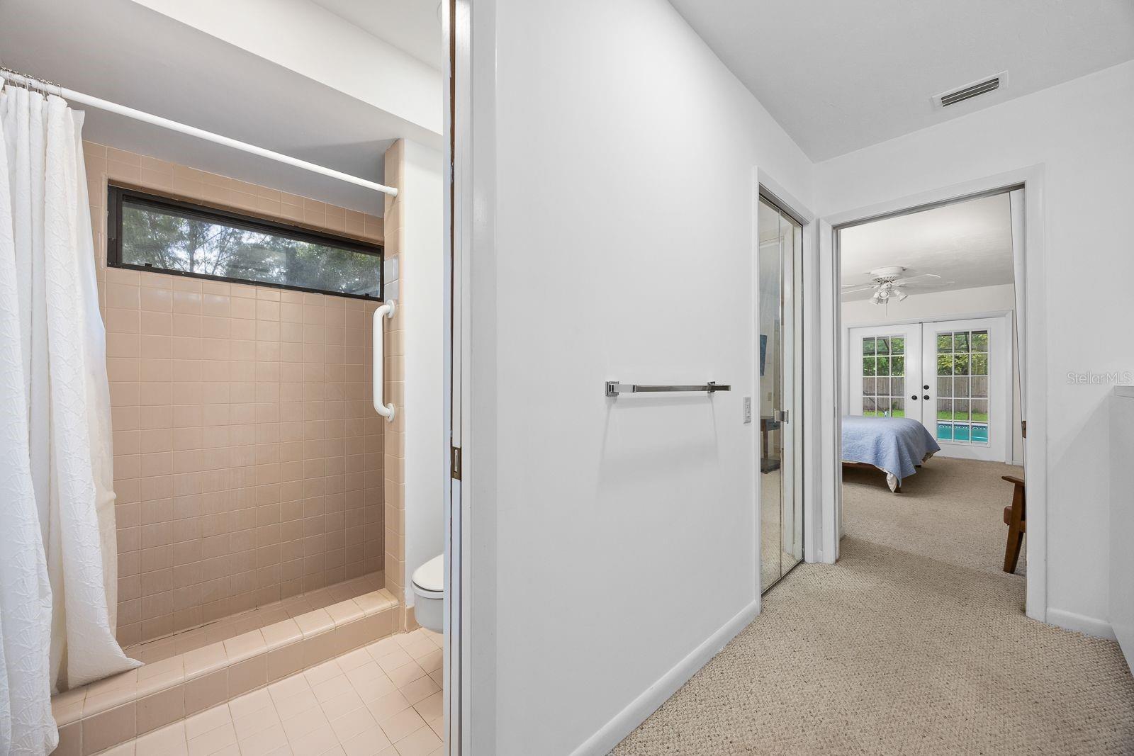 Image 19 of 38 For 3022 24th Terrace