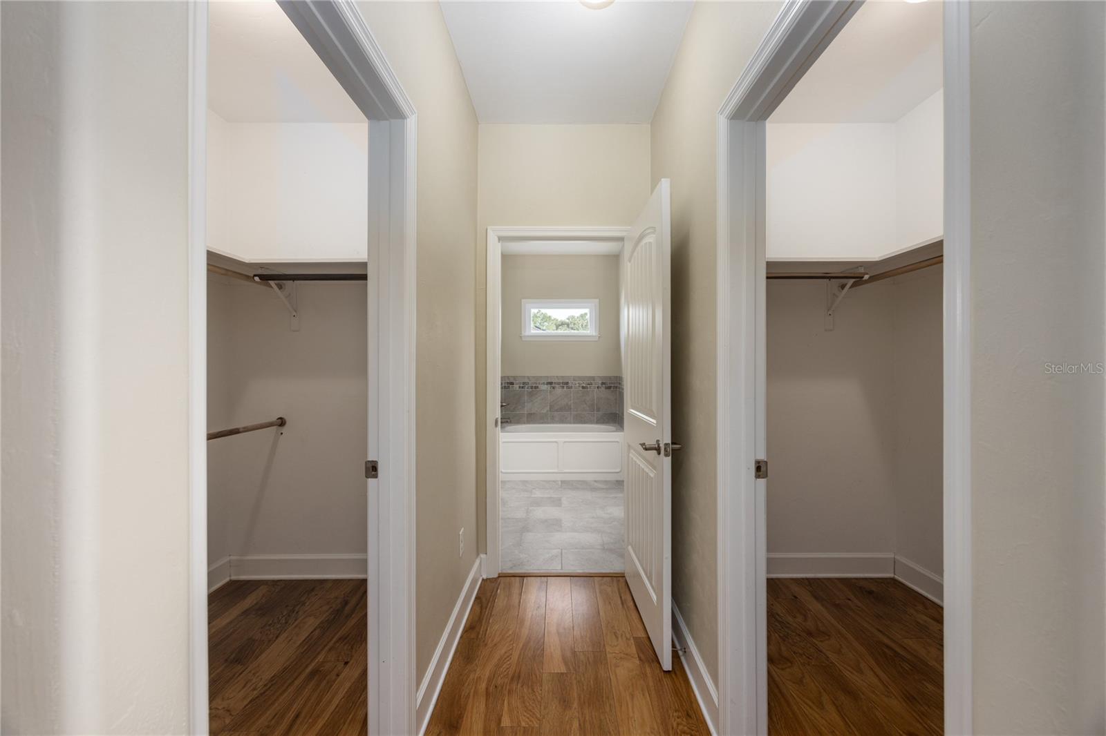 Image 24 of 45 For 19159 229th Street