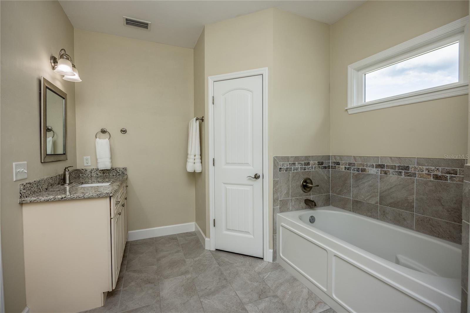 Image 29 of 45 For 19159 229th Street