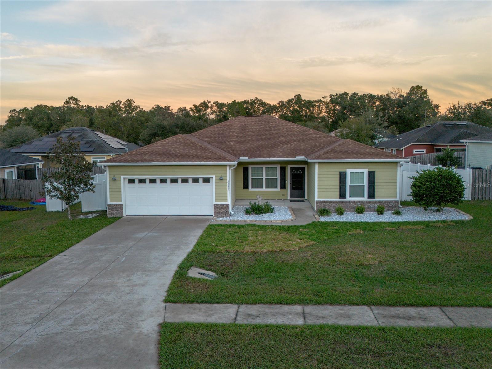 Image 38 of 45 For 19159 229th Street