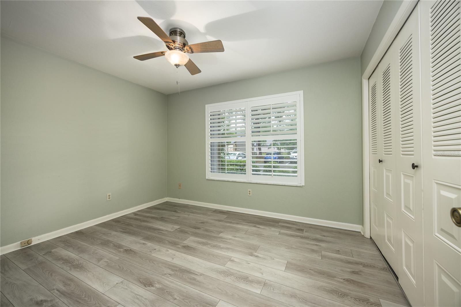 Image 12 of 42 For 3711 56th Lane