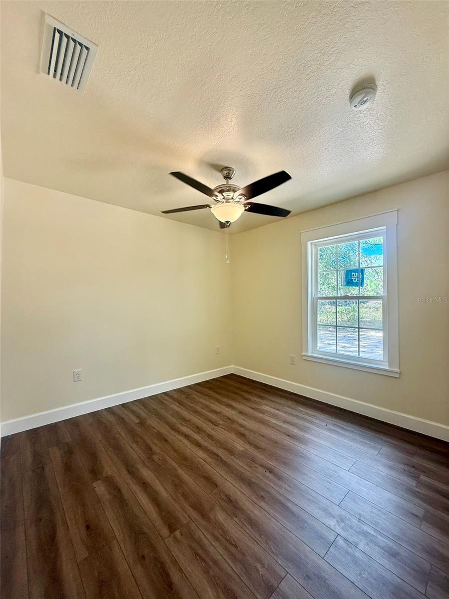 Image 12 of 15 For 15291 15th Lane