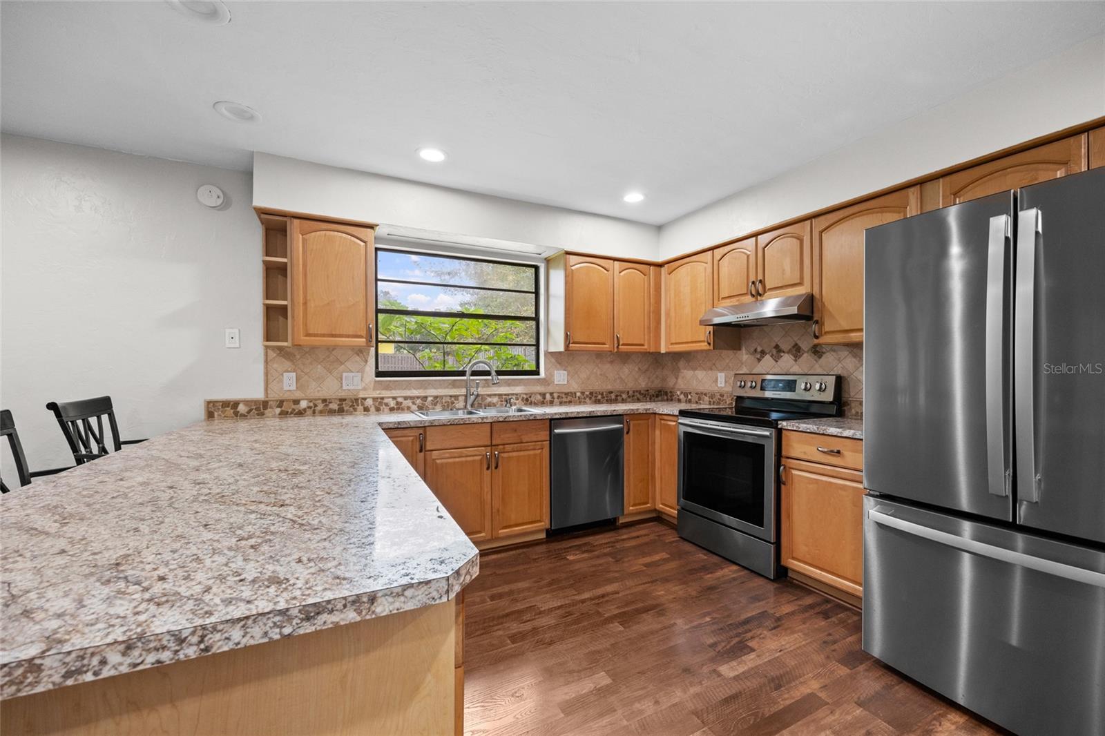 Image 13 of 33 For 8402 1st Avenue