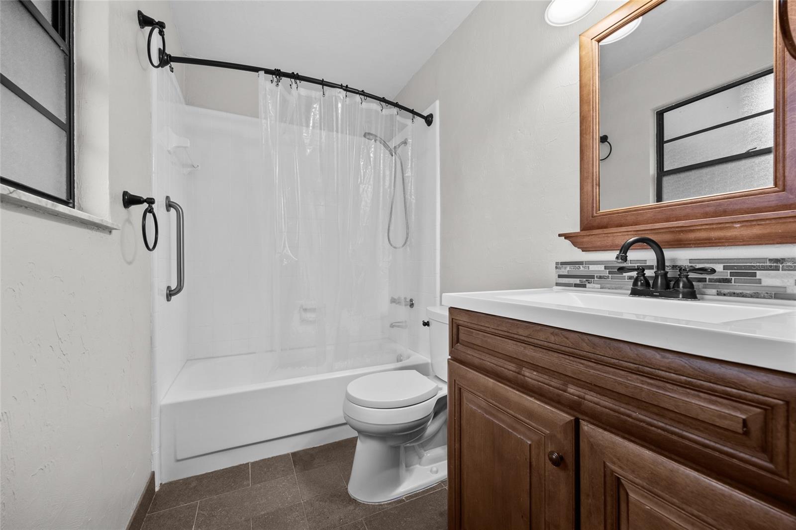 Image 8 of 33 For 8402 1st Avenue