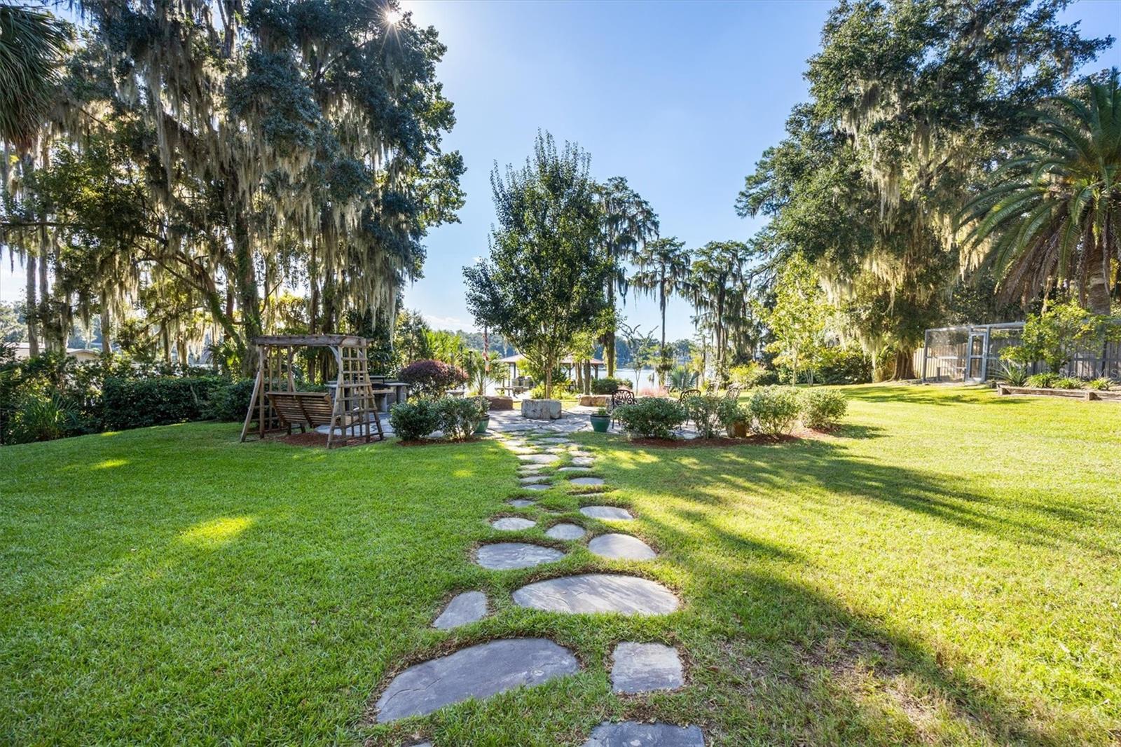 Image 46 of 71 For 719 Seminole Ridge Road