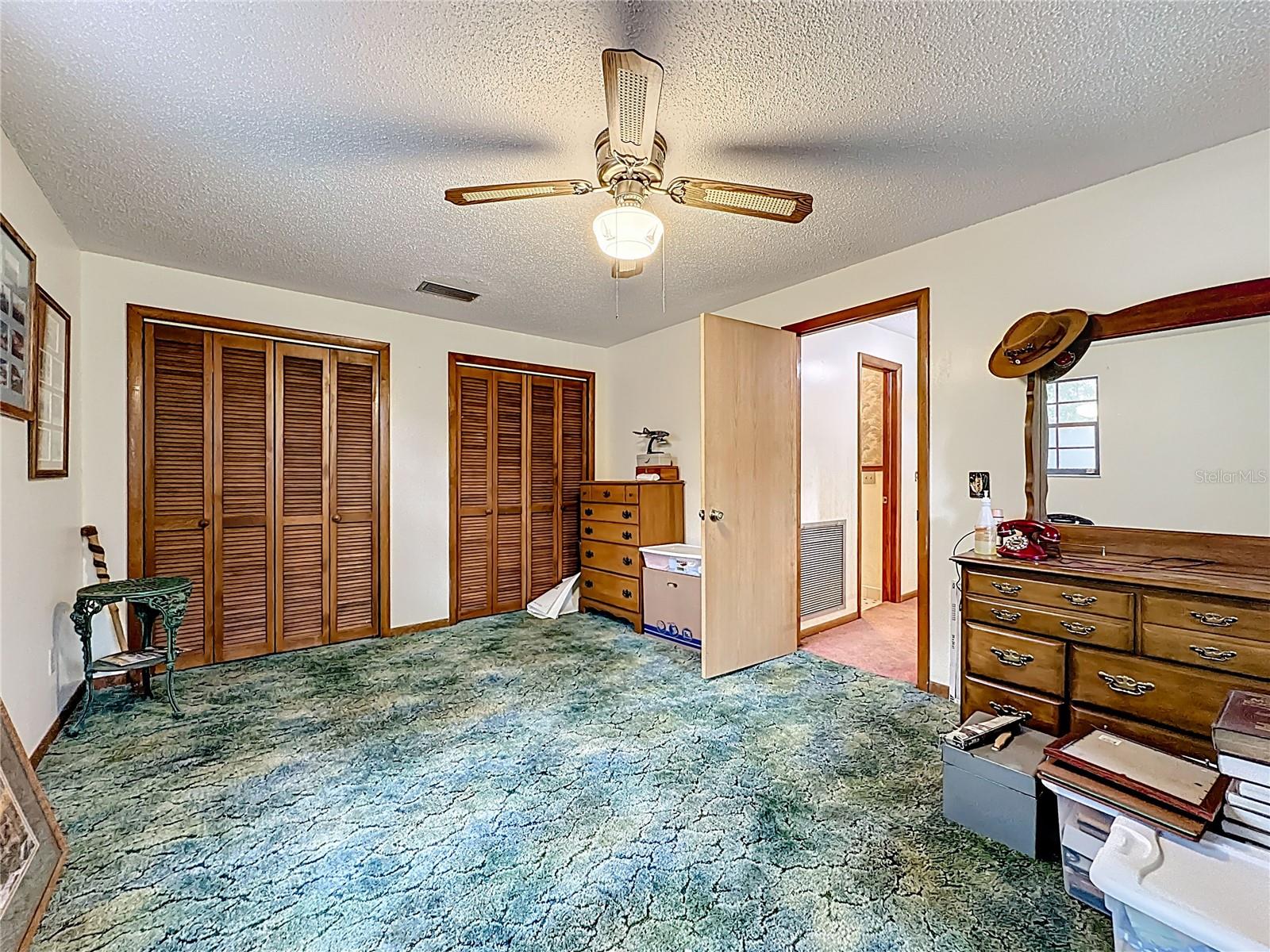 Image 19 of 69 For 35061 Karen Road