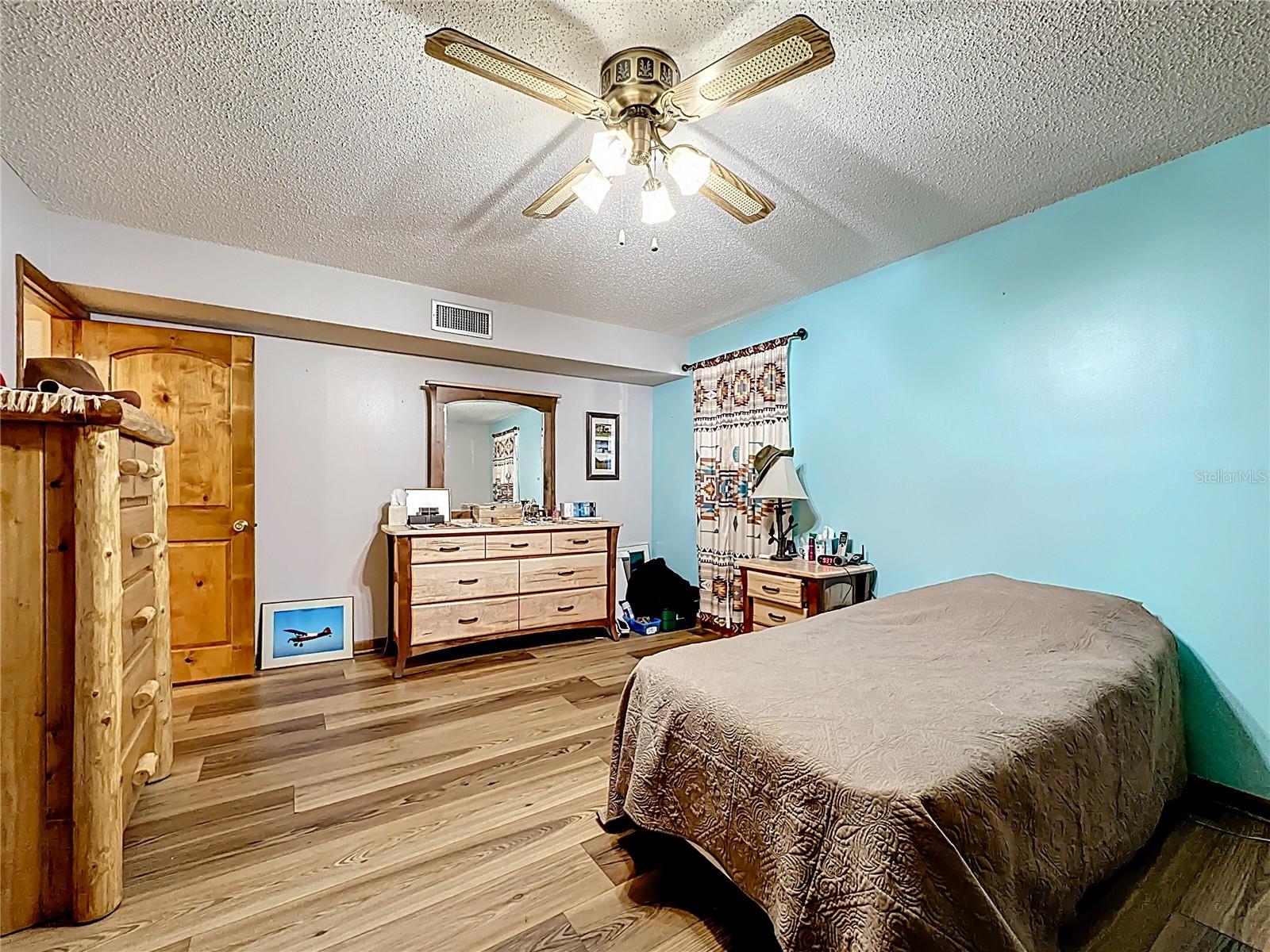 Image 31 of 69 For 35061 Karen Road