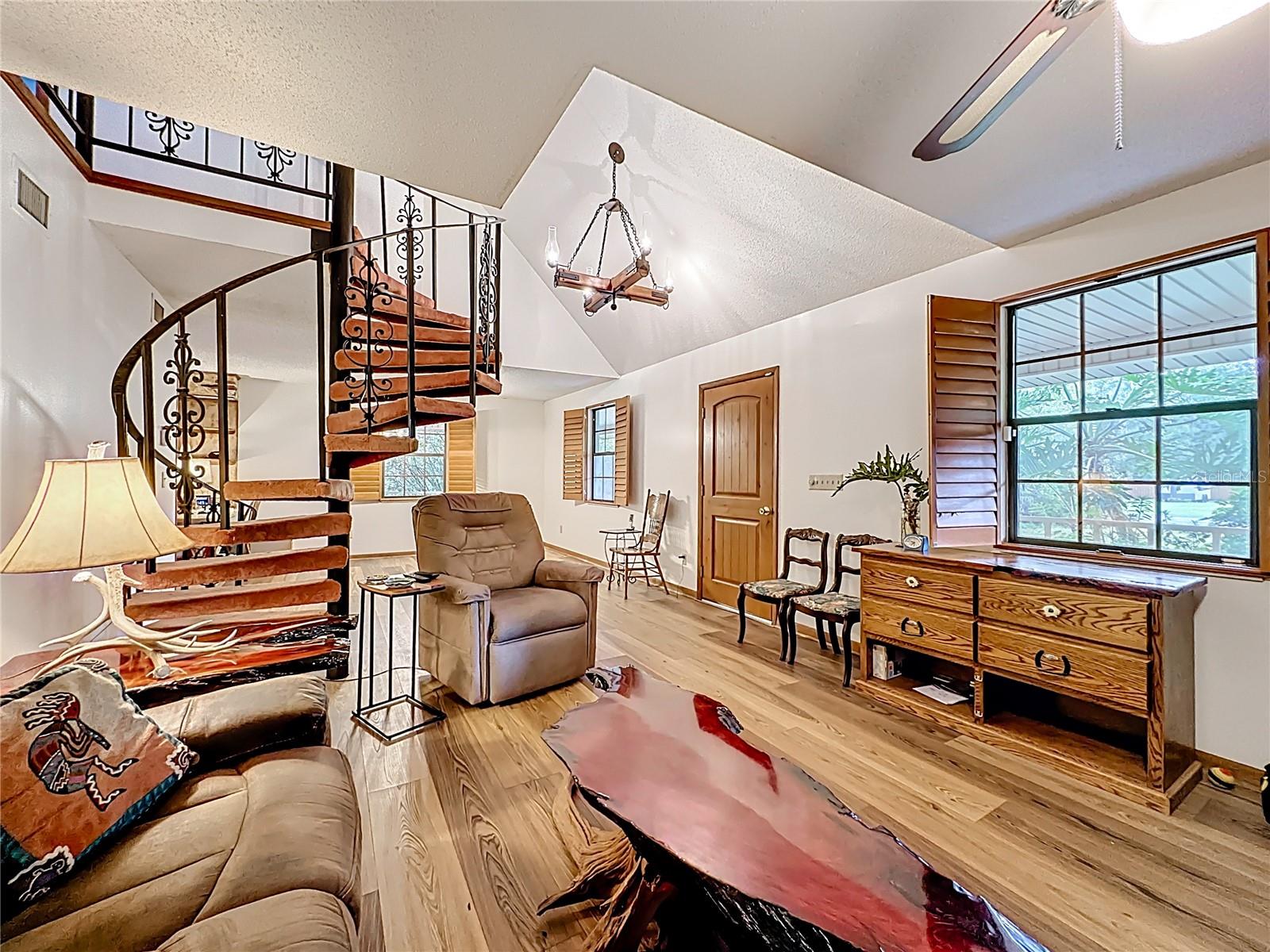 Image 8 of 69 For 35061 Karen Road