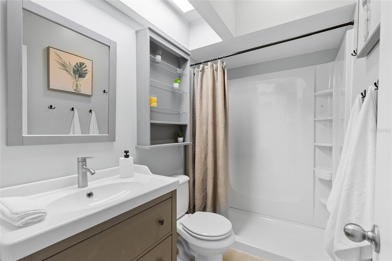 Image 16 of 25 For 2742 39th Drive