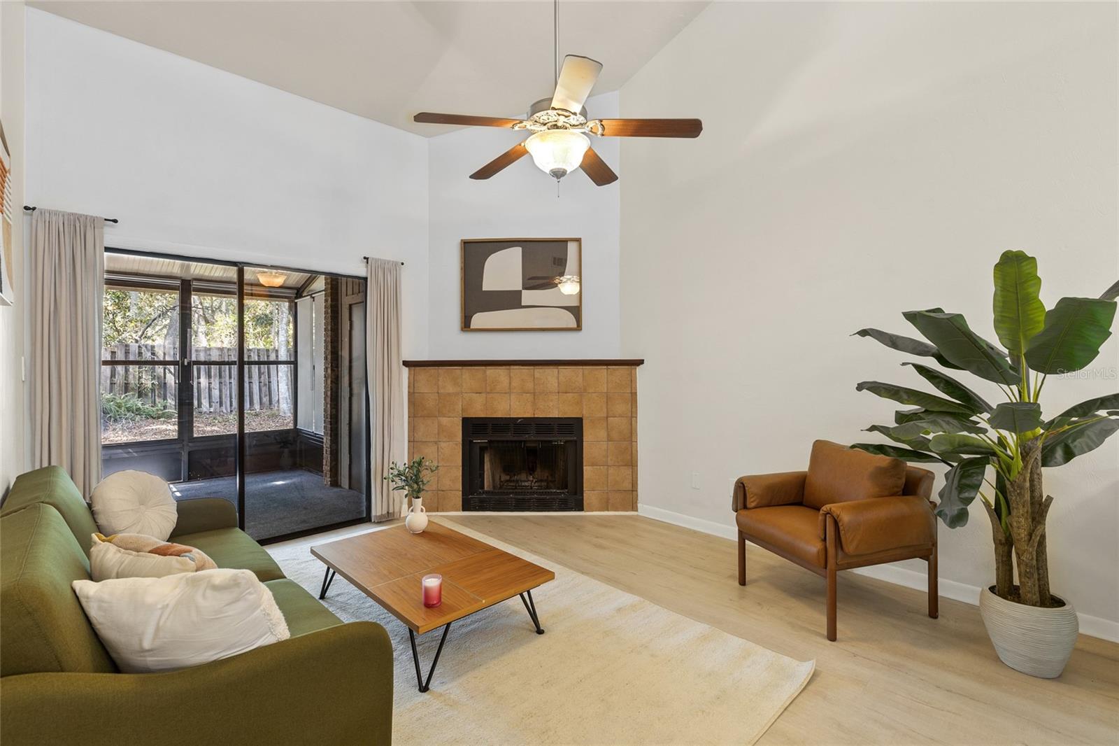 Image 6 of 25 For 2742 39th Drive