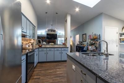Image 15 of 39 For 833 45th Terrace