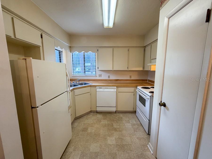 Image 2 of 28 For 4190 85th Place