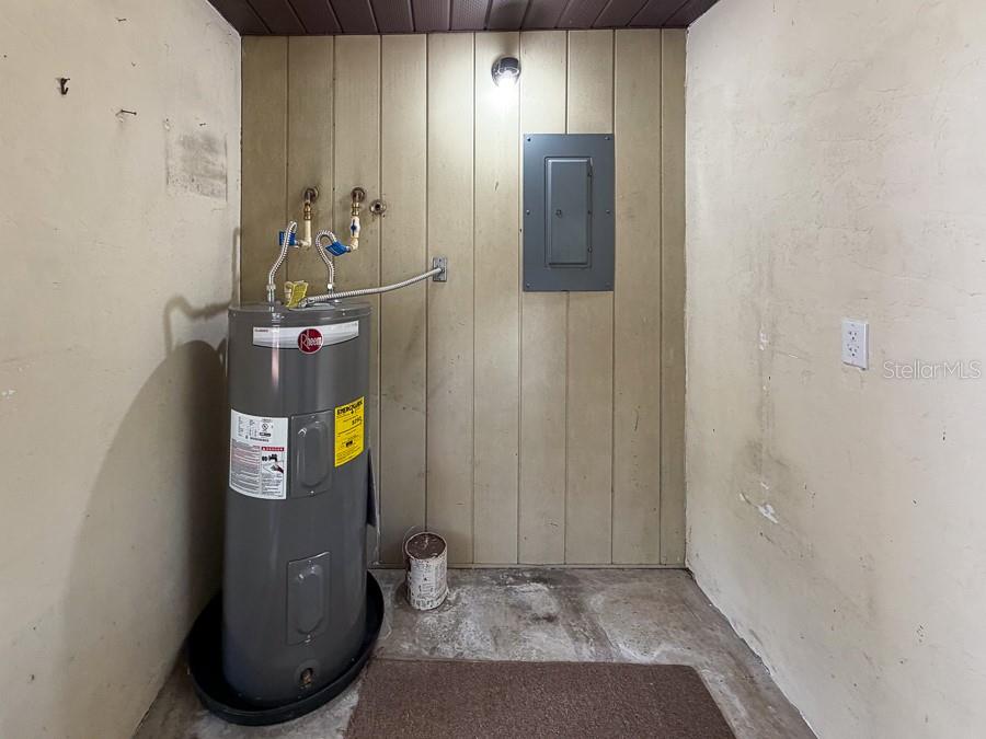 Image 27 of 28 For 4190 85th Place