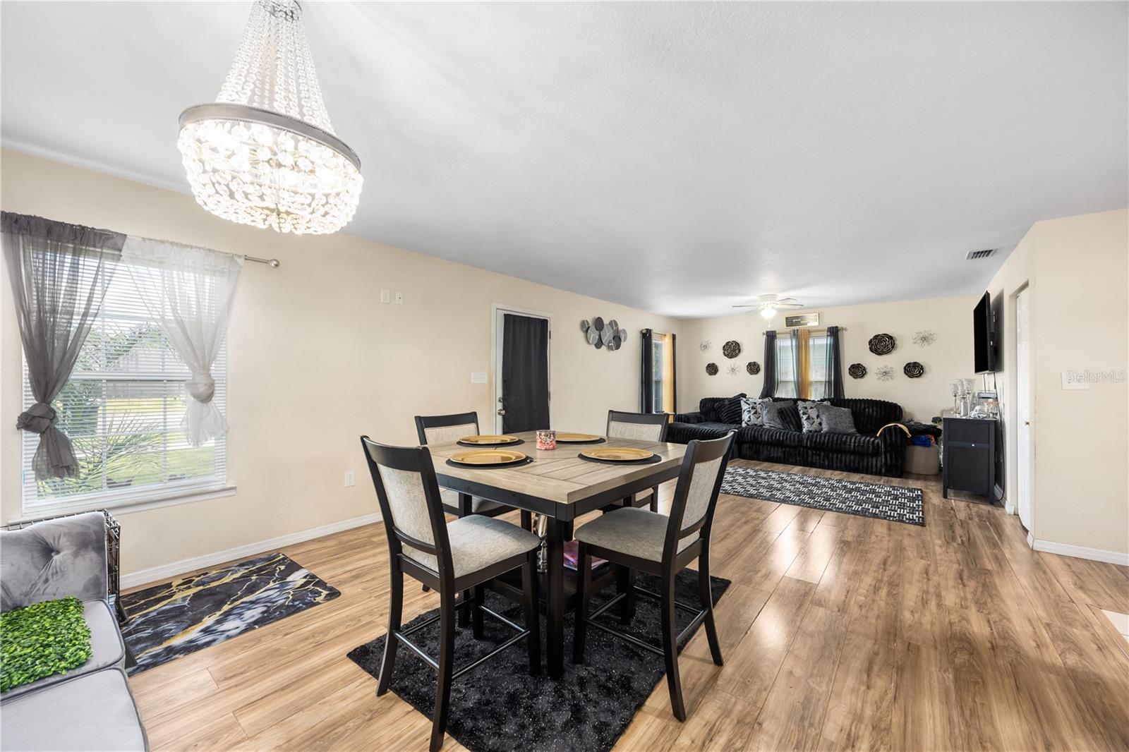 Image 7 of 23 For 1322 1st Avenue
