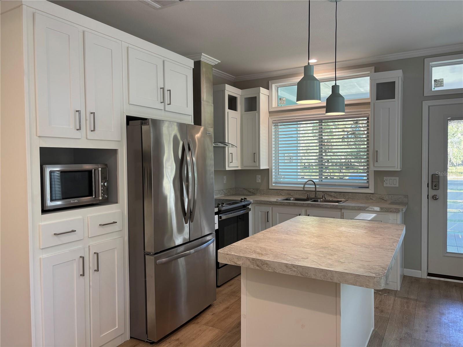 Image 4 of 29 For 7501 137th Avenue